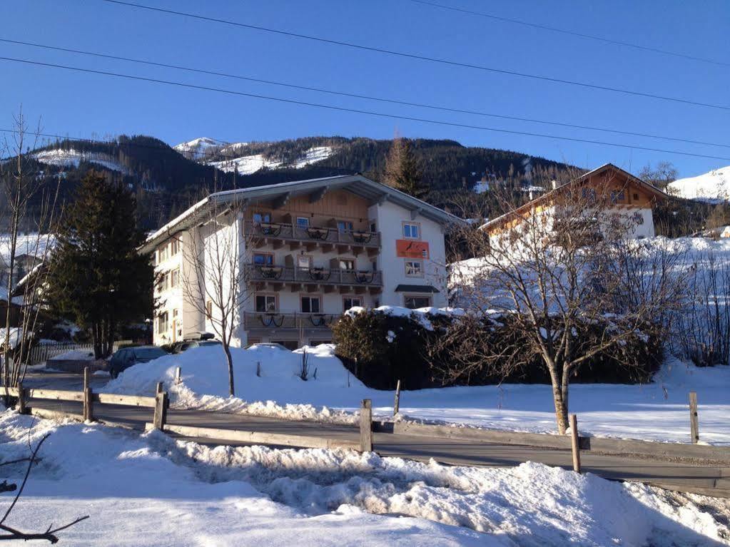 מלון נידרנסיל Casa Montana מראה חיצוני תמונה